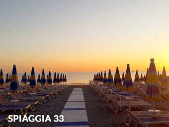 Tramonto sulla spiaggia 33